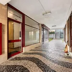 Destiny Oporto Maía