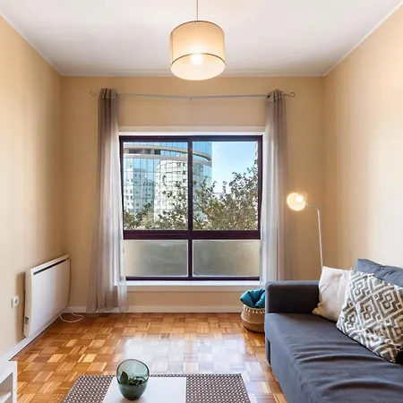 Destiny Oporto * Maía