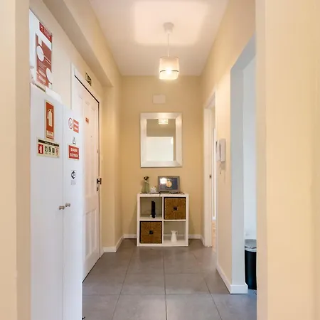 Destiny Oporto * Maía